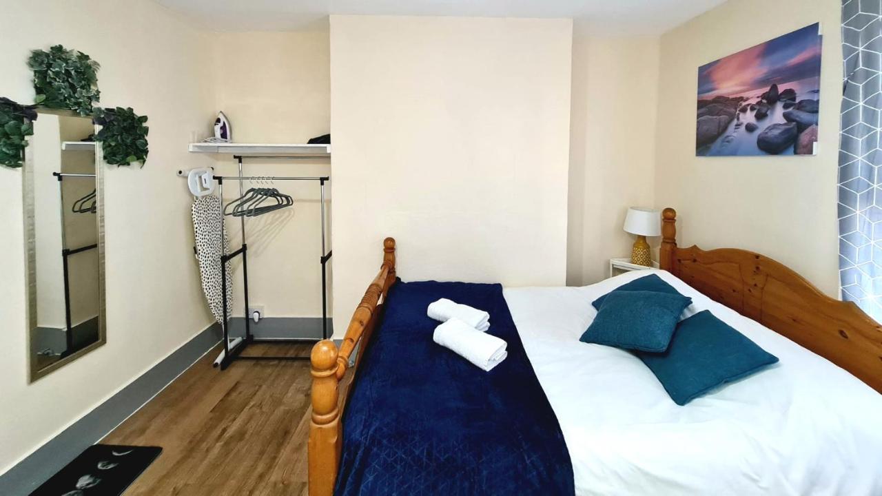 Lovely Private Room Near Central London Exterior photo