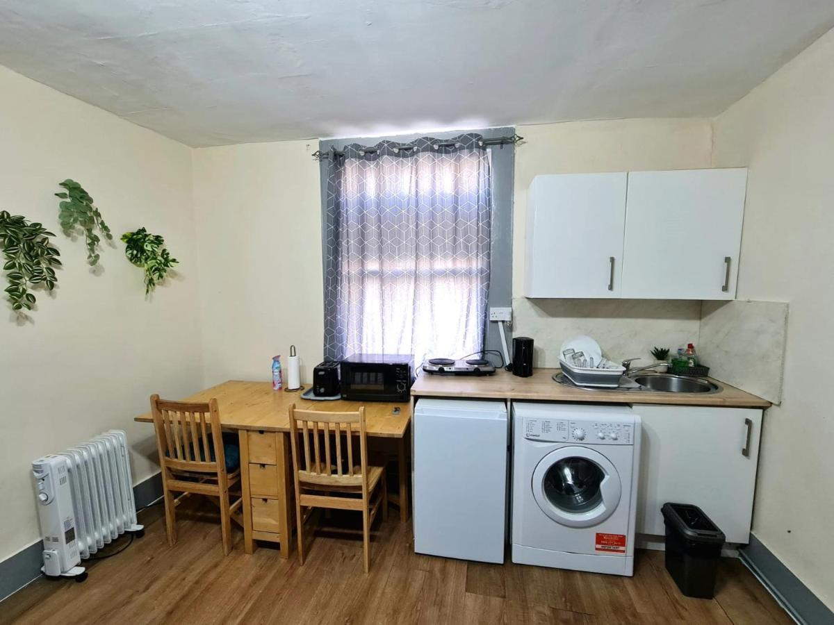 Lovely Private Room Near Central London Exterior photo