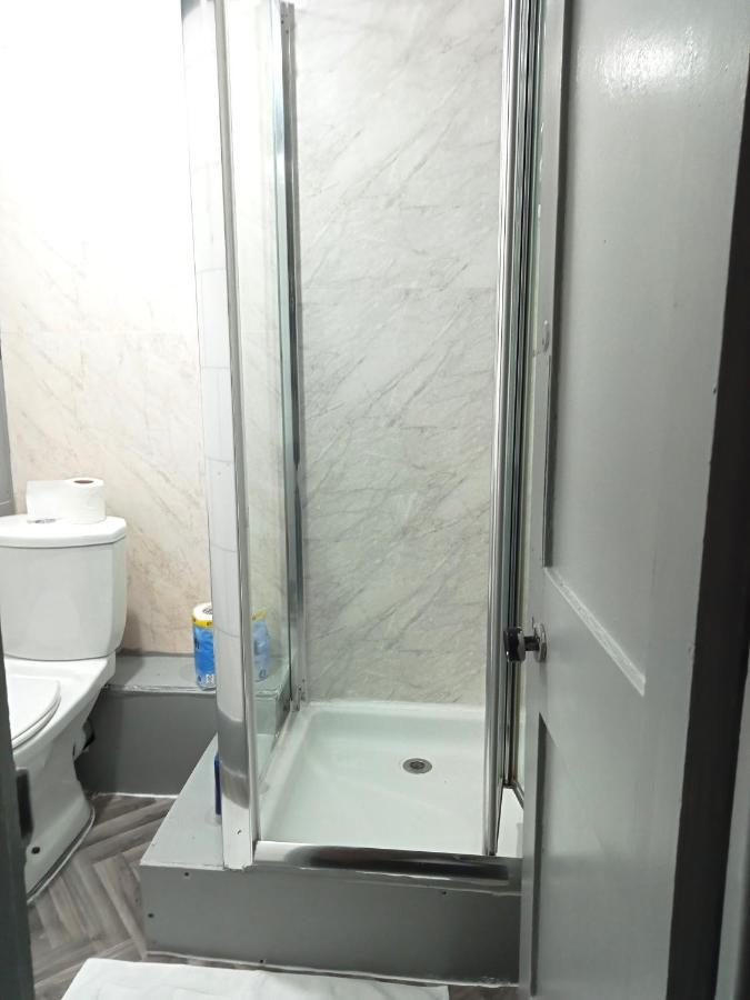 Lovely Private Room Near Central London Exterior photo