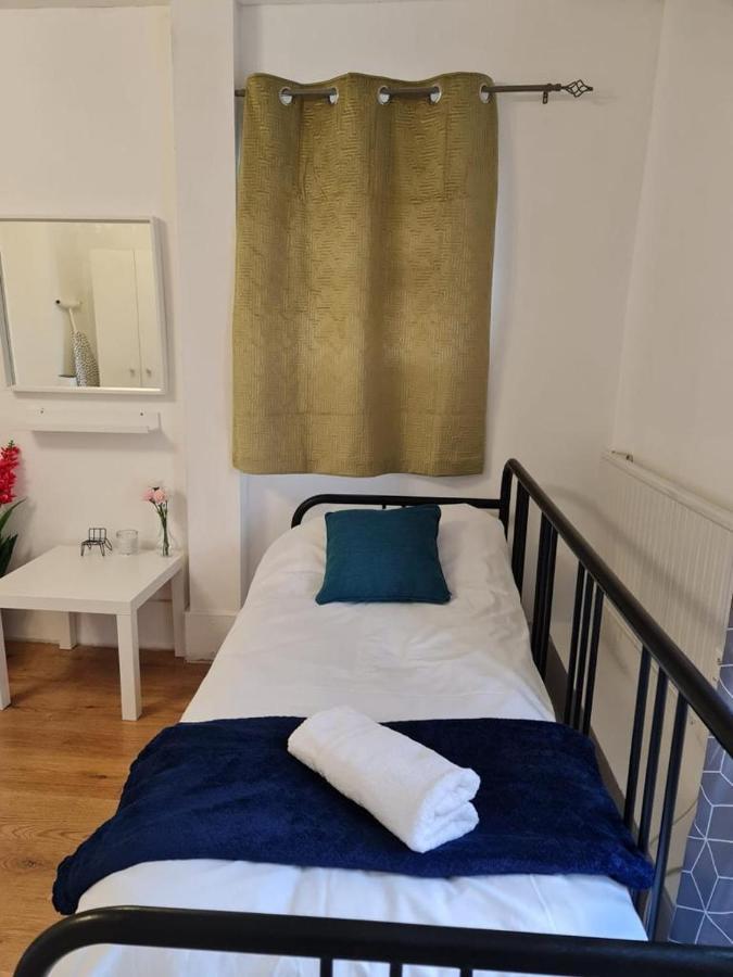 Lovely Private Room Near Central London Exterior photo